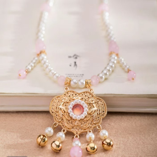 SC621秋季女童挂饰