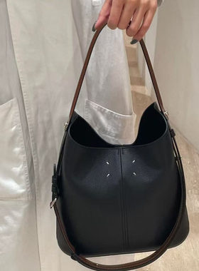 THREE新品网红同款时尚百搭暗黑极简撞色设计凹造型手提单肩包包