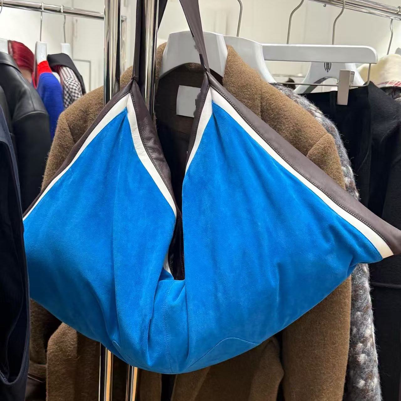 THREE新品网红同款时尚百搭撞色拉链凹造型小众设计单肩手提包包