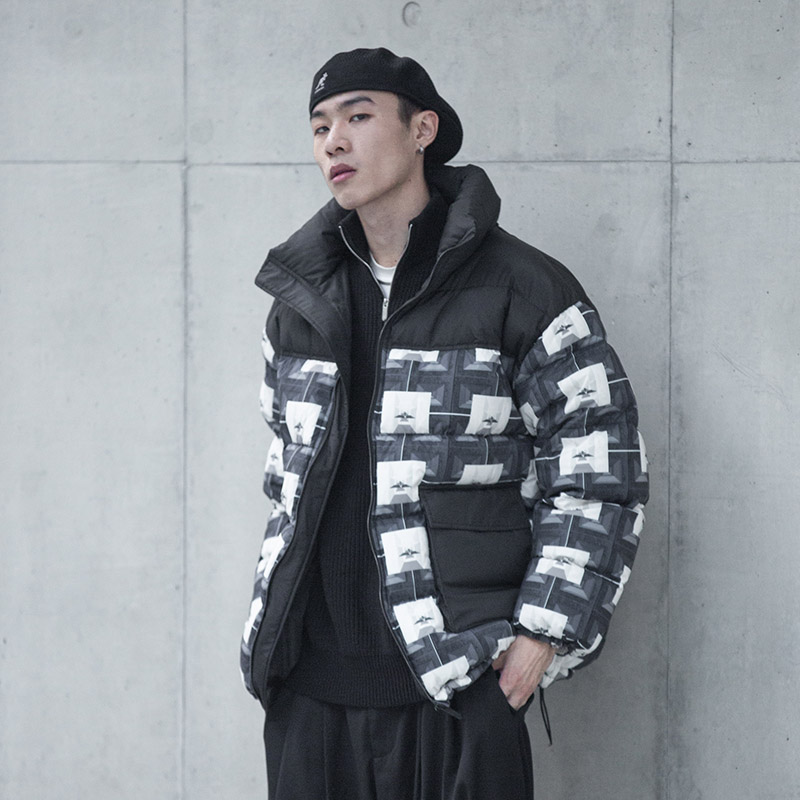 roaringwild对称满版印花外套