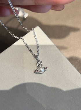 Balbina小土星珍珠项链单颗mini平面珍珠吊坠锁骨链