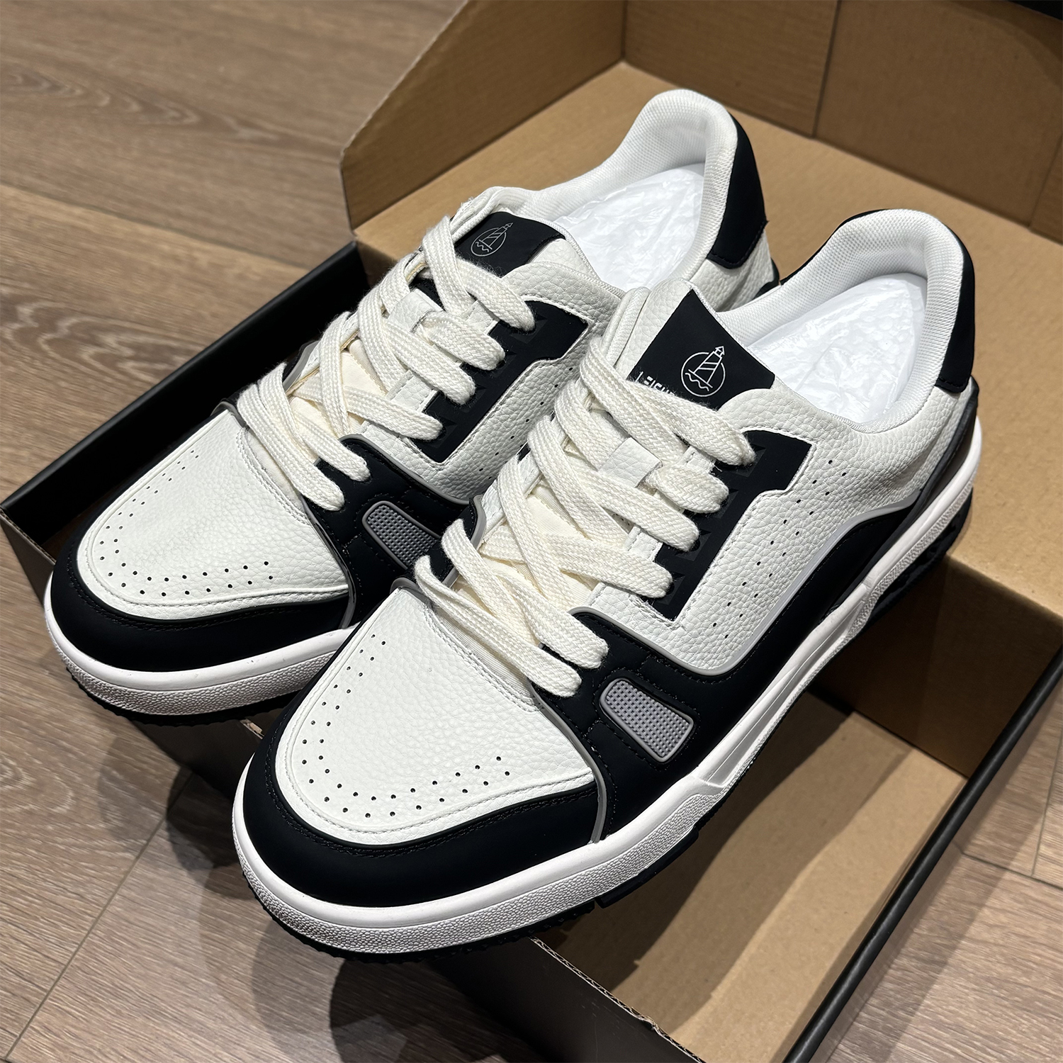 四季款男士时尚撞色运动休闲板鞋