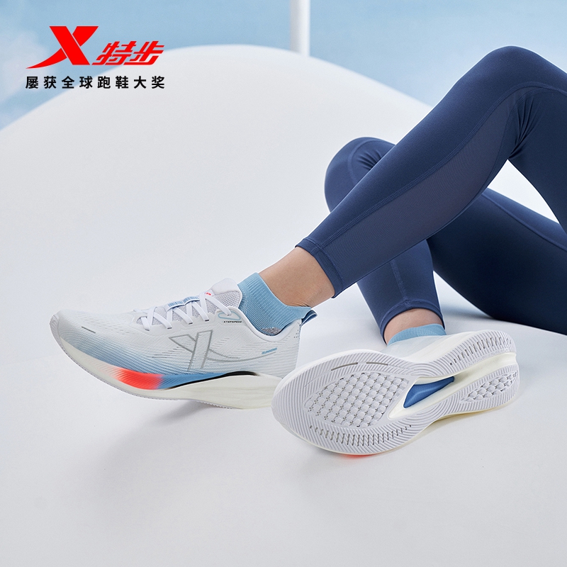 特步騛速5减震回弹女鞋跑步鞋