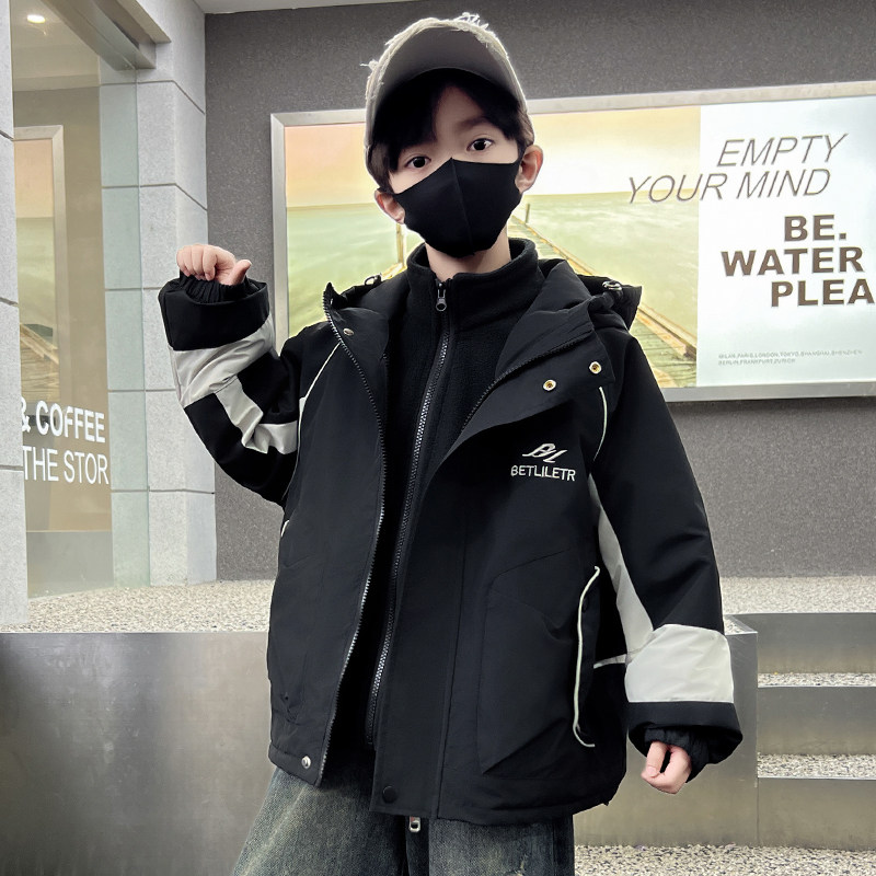 男童夹棉外套秋冬款2026新款儿童冲锋衣三合一可拆卸大童冬装风衣