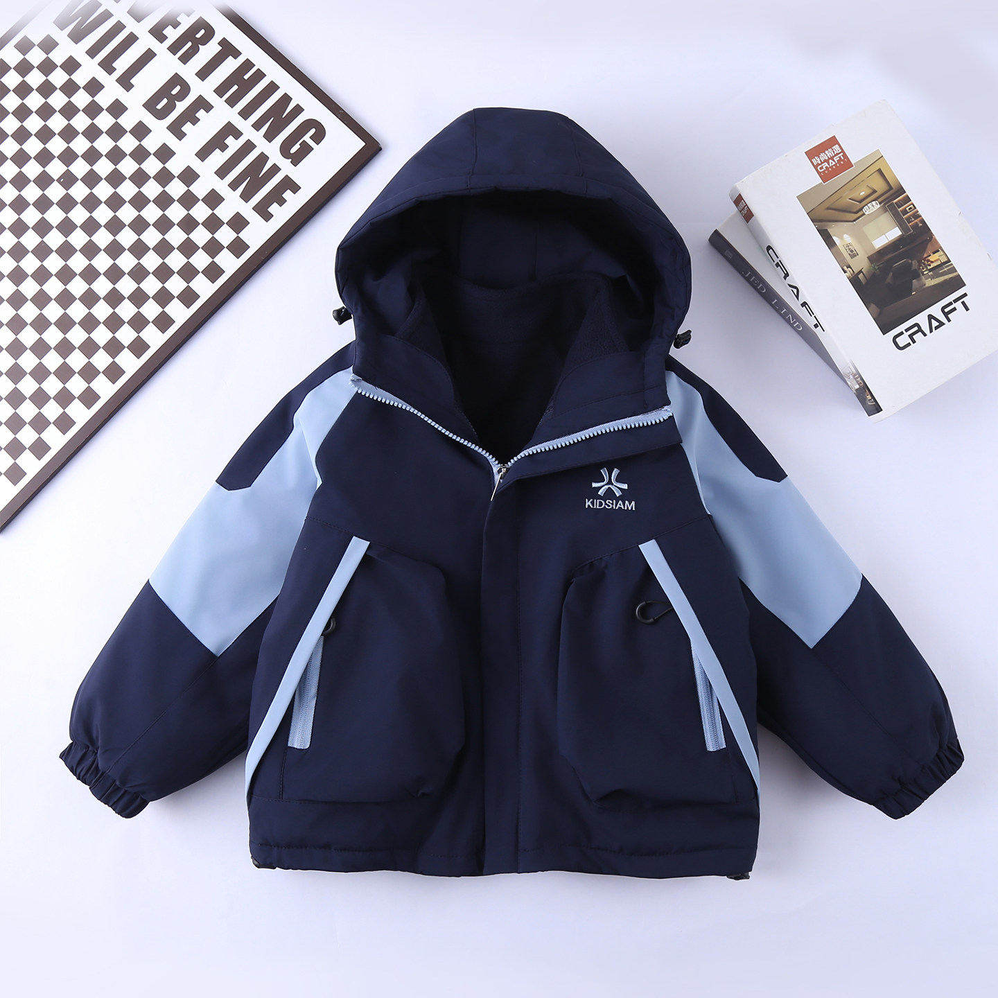 男童外套秋冬款2025新款痞帅儿童冬装三合一可拆卸冲锋衣加棉加厚