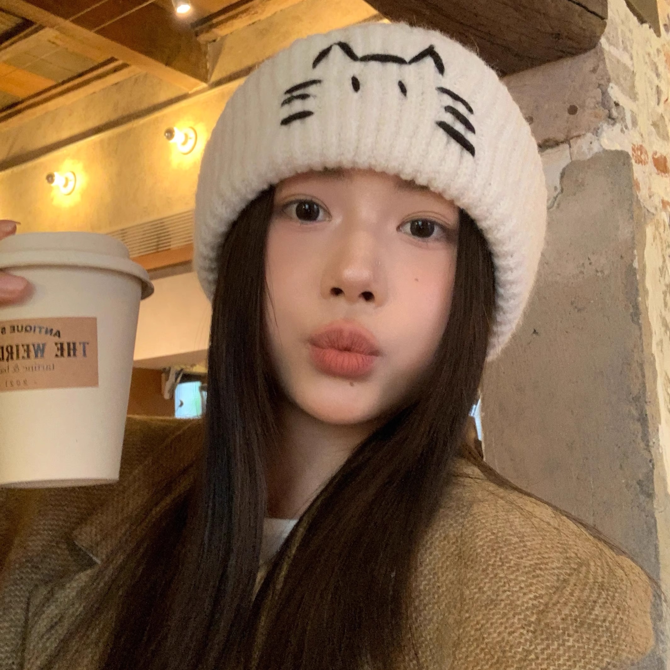 百搭线条小猫帽秋冬保暖防风护耳