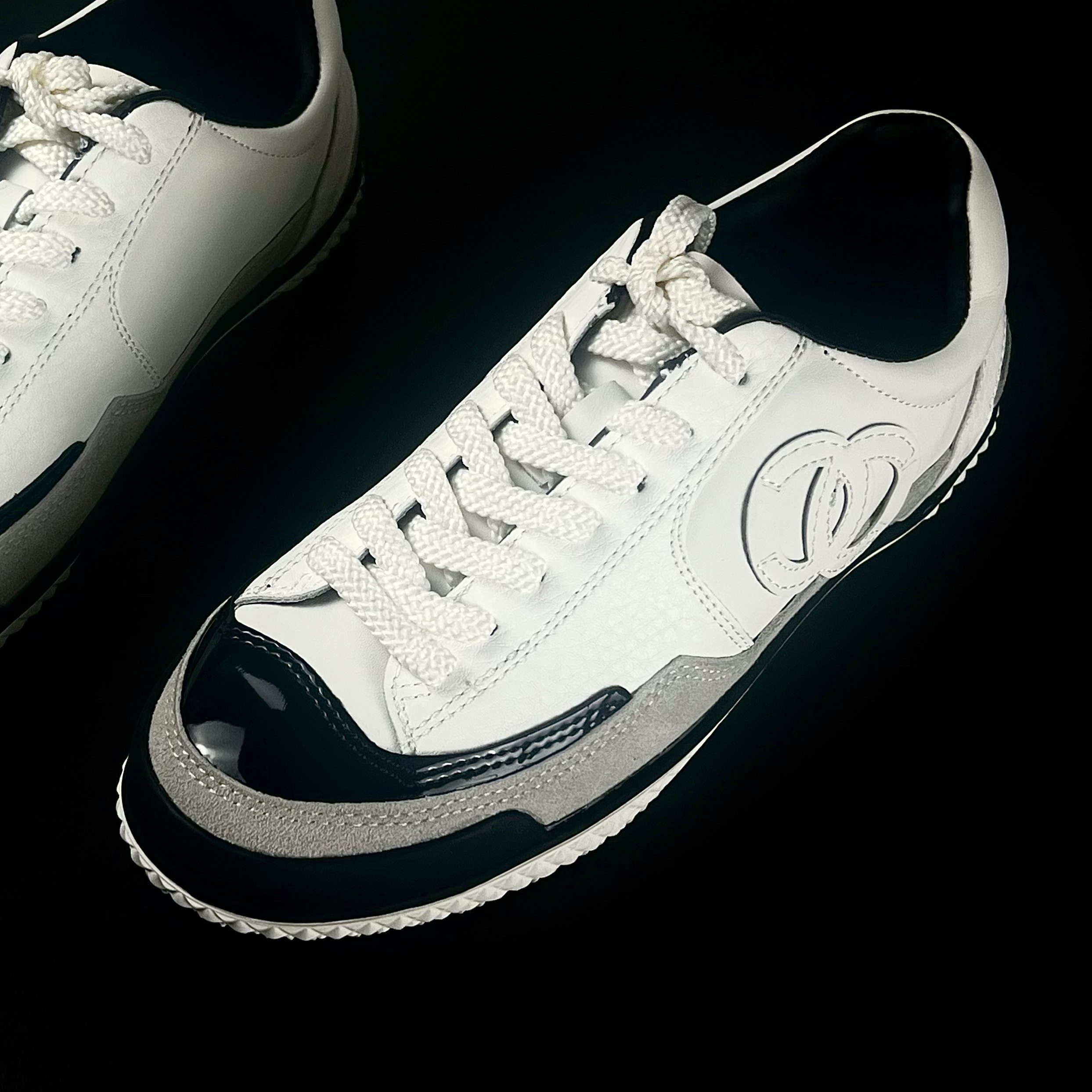 2026早春新款小香风黑白拼色真皮系带小白鞋女舒适百搭运动休闲鞋,女鞋,深口单鞋,淘宝优惠券,粉丝福利购,淘宝优惠卷