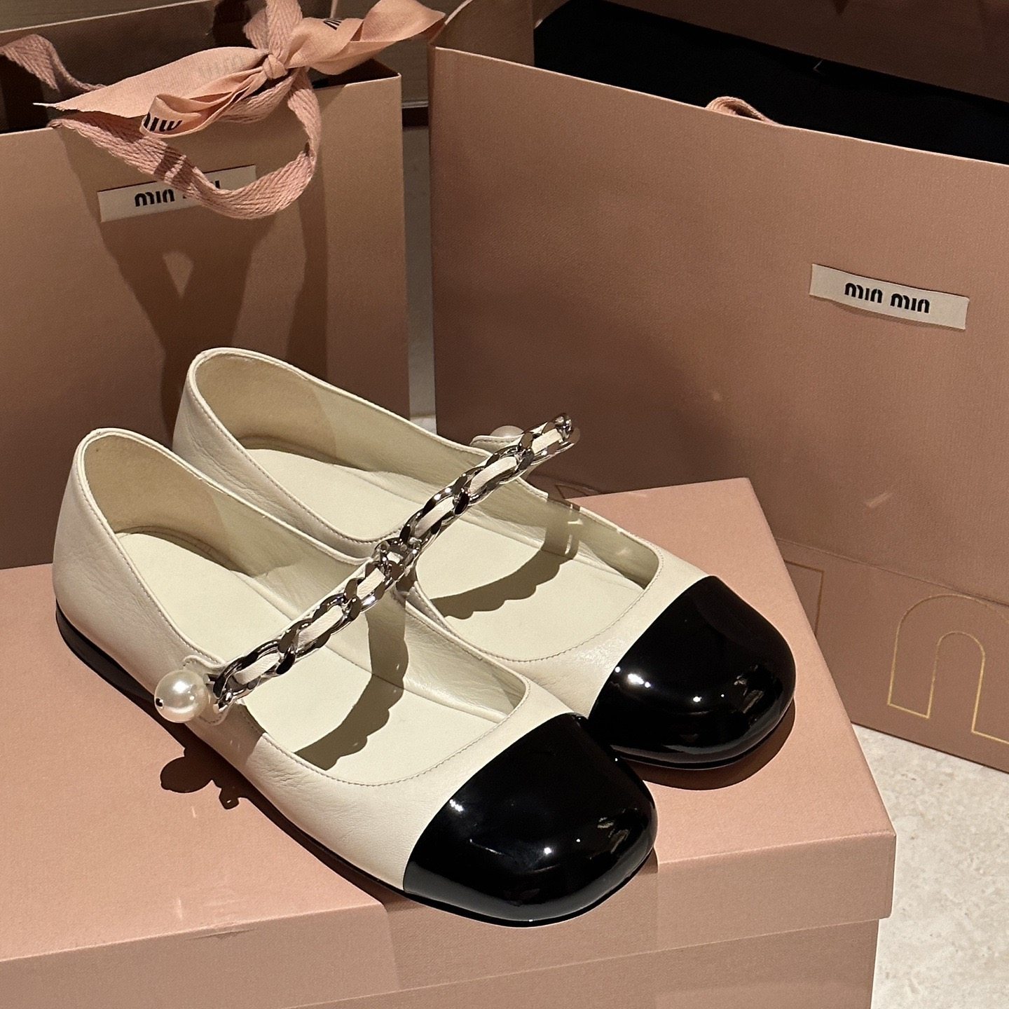 2026早春新款法式牛皮版珍珠一字带玛丽珍鞋女平底拼色温柔小皮鞋,女鞋,玛丽珍鞋,淘宝优惠券,粉丝福利购,淘宝优惠卷