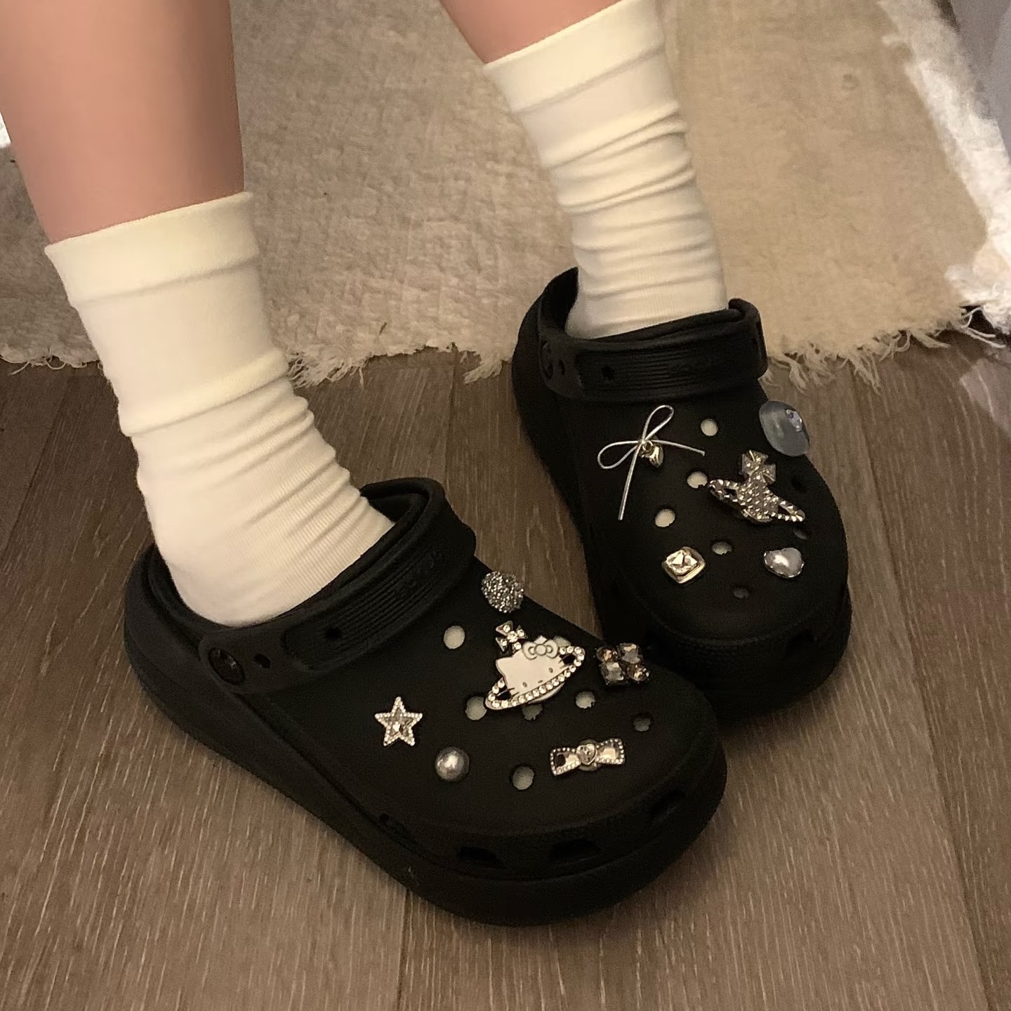 黑洞甜心土星洞洞鞋鞋花可爱女生装饰配饰适配crocs卡扣配件diy
