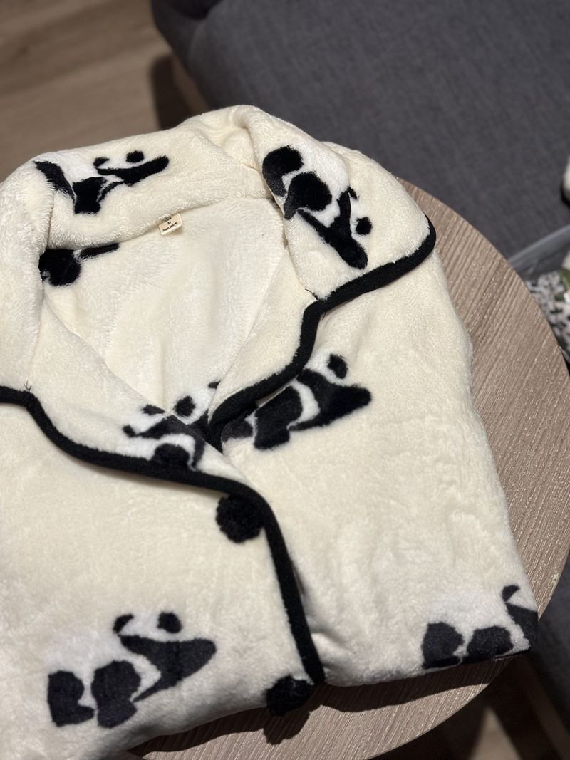 小众卡通 睡衣套装男女可爱熊猫印花法兰绒材质情侣休闲家居服冬