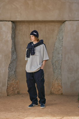 laprima短袖美式校园裂纹印花