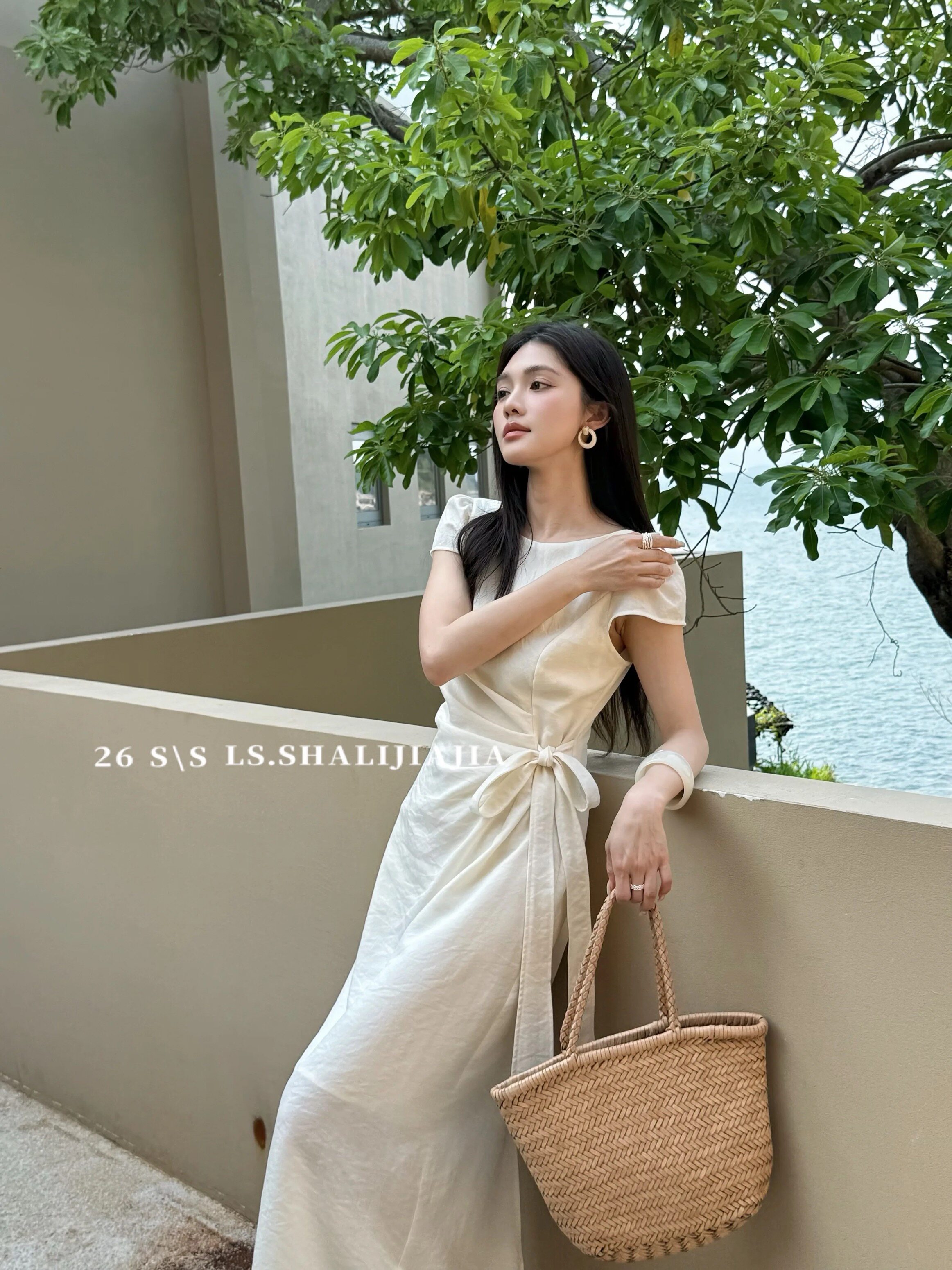 2026夏季新款法式复古气质名媛高级感小众设计感连衣裙女