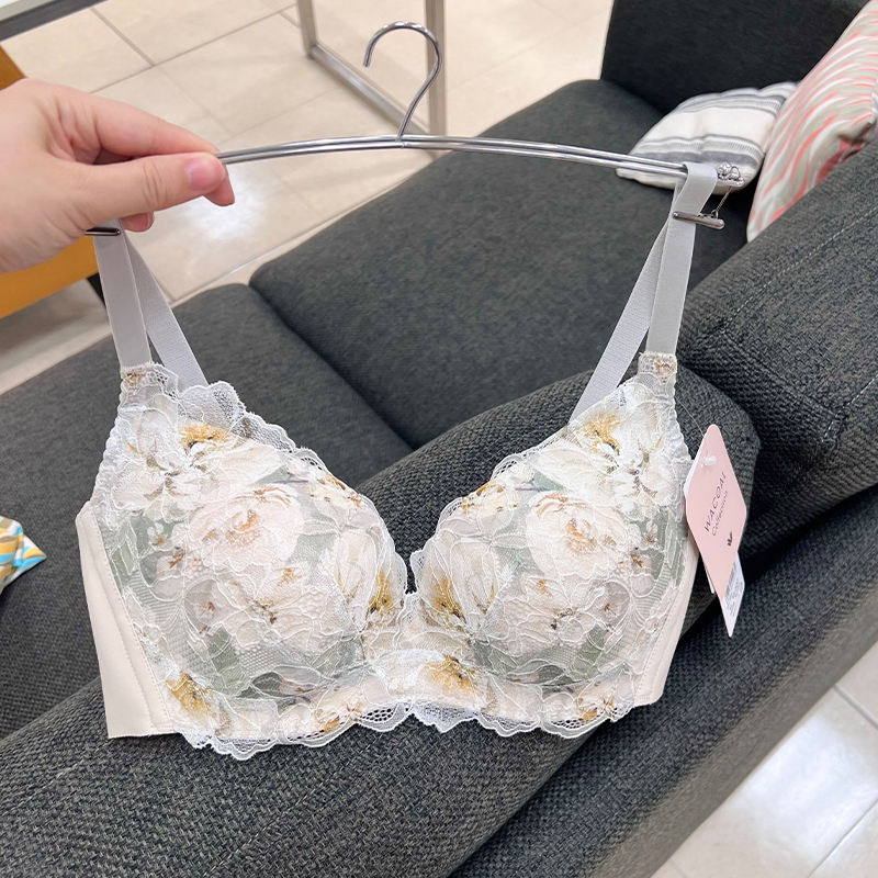 华歌尔蕾丝无钢圈蕾丝调整型纯欲