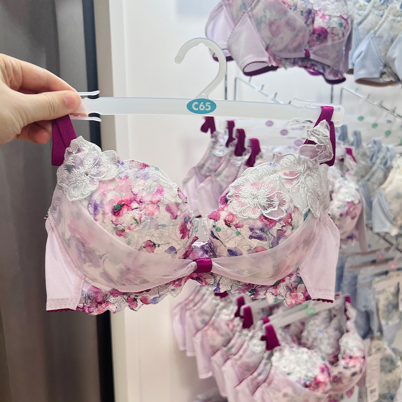 日本代购华歌尔女士夏季胸罩聚拢收副乳防下垂调整型透气蕾丝内衣