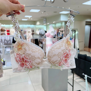 日本代购百货专柜限定款华歌尔文胸聚拢上托性感胸罩女士内衣