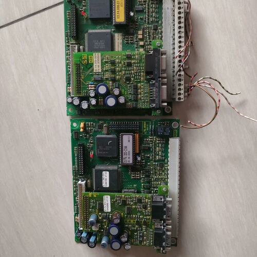 议价KEB科比F4变频器主板，型号0C.F4.080-0017，连接器
