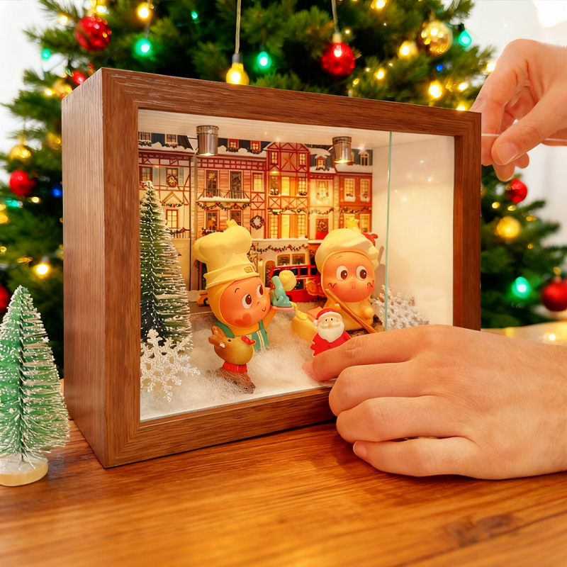 手工DIY圣诞主题手办收纳盒8寸方形PVC防尘展示盒装饰摆件