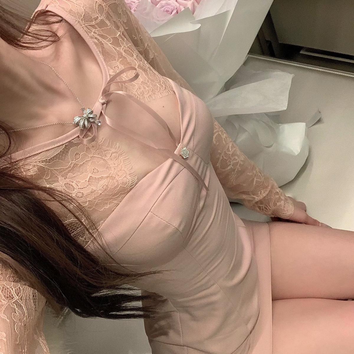 杜总家 娇莞笙梦*原创温婉烟粉色重工蕾丝镂空纯欲秋冬内搭连衣裙