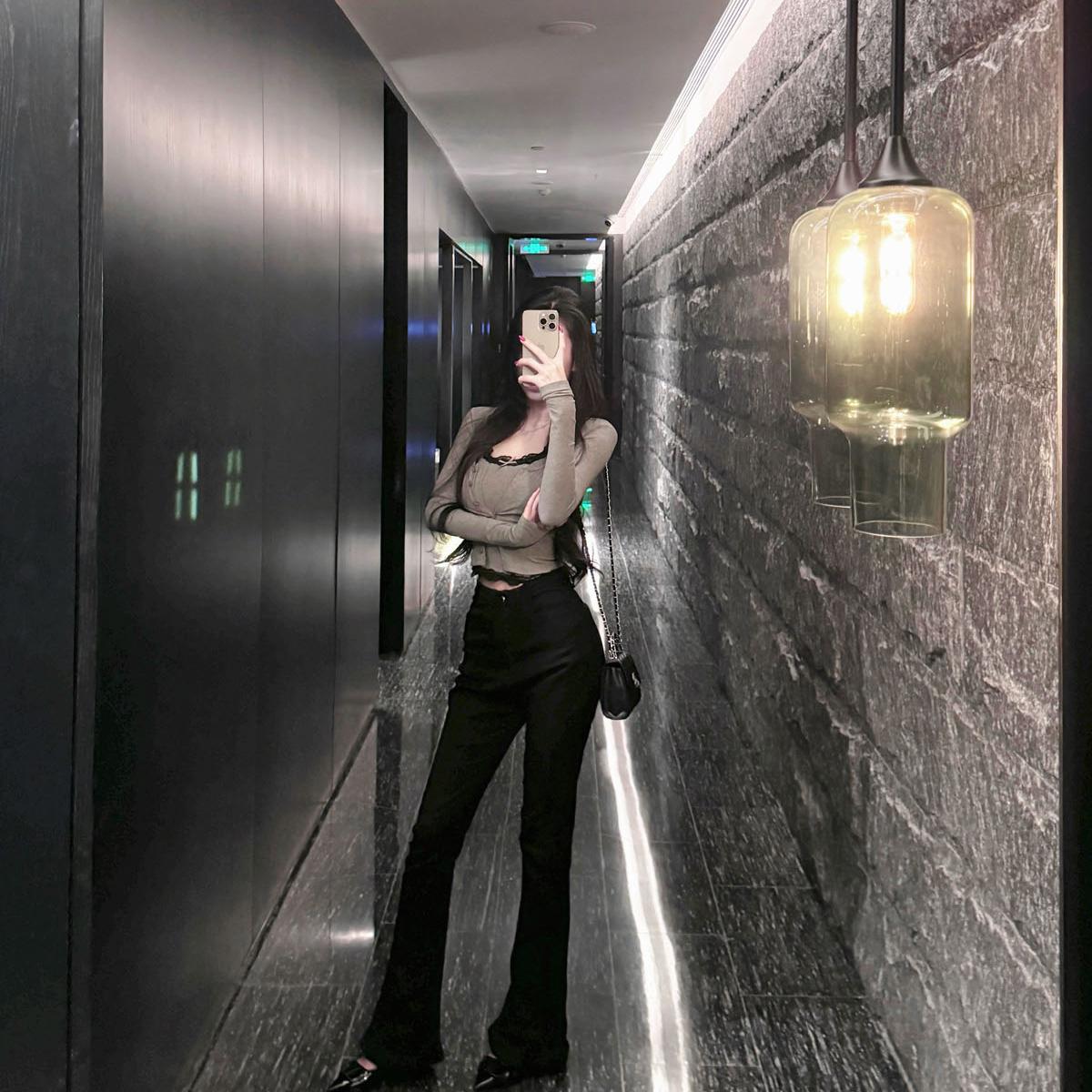 杜总家 视觉掉十斤瘦瘦裤*韩系紧身休闲显瘦牛仔裤高腰喇叭马蹄裤