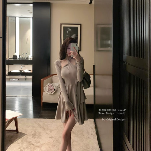 杜总家 江南允素感*韩系甜美领口扭结设计气质收腰显瘦套装连衣裙