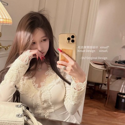 杜总家 芷若芳心*原创温婉优雅纯欲刺绣重工蕾丝v领长袖修身上衣