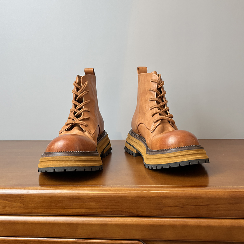 欧货牛皮复古机车靴女款马丁靴