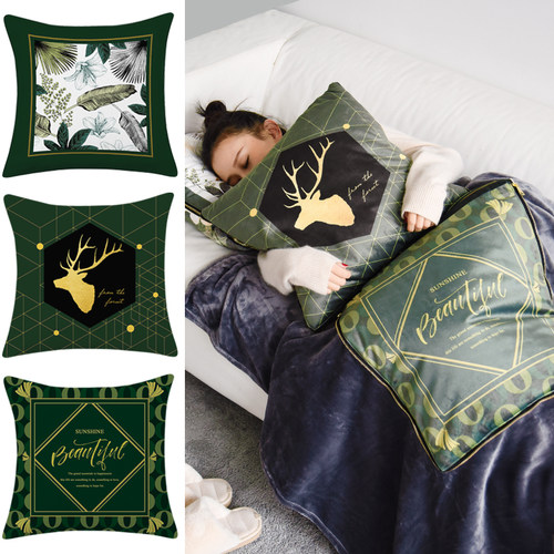 北欧抱枕被子两用午睡珊瑚绒车内