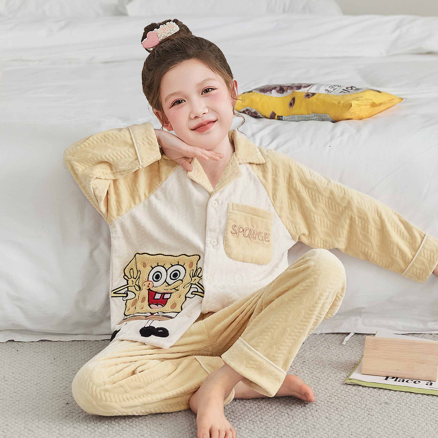 海绵宝宝女童德绒睡衣裤女孩秋冬季初中生衣服新款儿童家居服套装