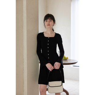 HeyDress法式 显瘦小众设计感排扣气质短裙子 针织连衣裙女秋冬修身