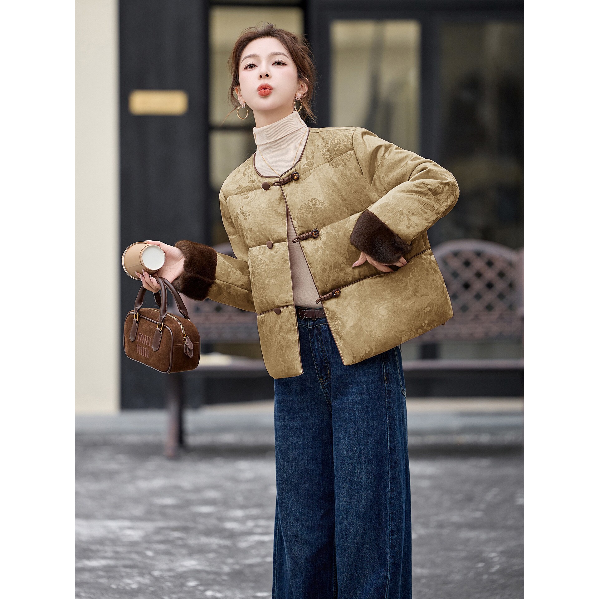 罗芬 故事面料女装官方新中式雅致提花盘扣羽绒服女2025秋冬新款