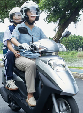 五羊本田SCR125女装踏板摩托车小公主国民神车