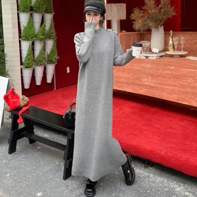 大码女装宽松显瘦直筒针织连衣裙