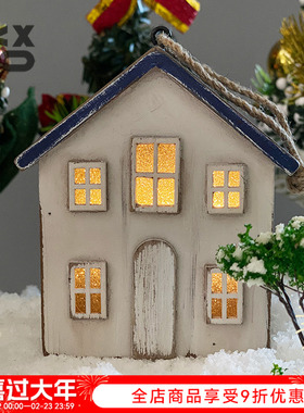YBOX创意木制小屋圣诞发光小挂件礼品文创复古工艺品摆件手工艺品