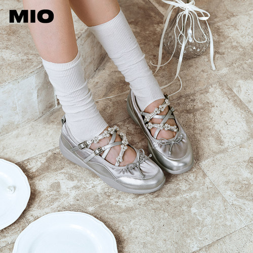 MIO珍珠袢带时髦芭蕾女鞋米奥
