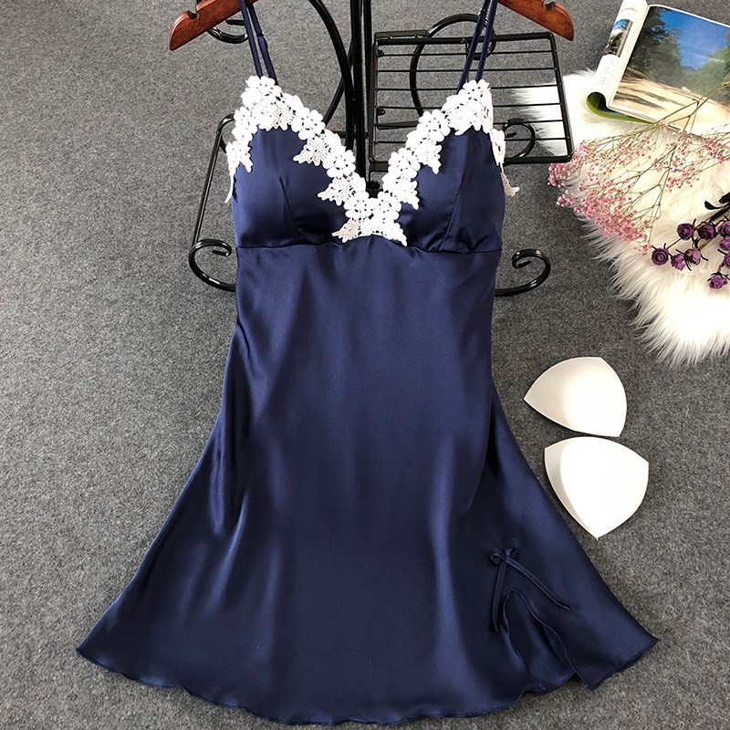 蕾丝睡衣女夏裙子冰丝绸性感吊带薄款聚拢火辣带胸垫夏季小胸睡裙(用1元券)