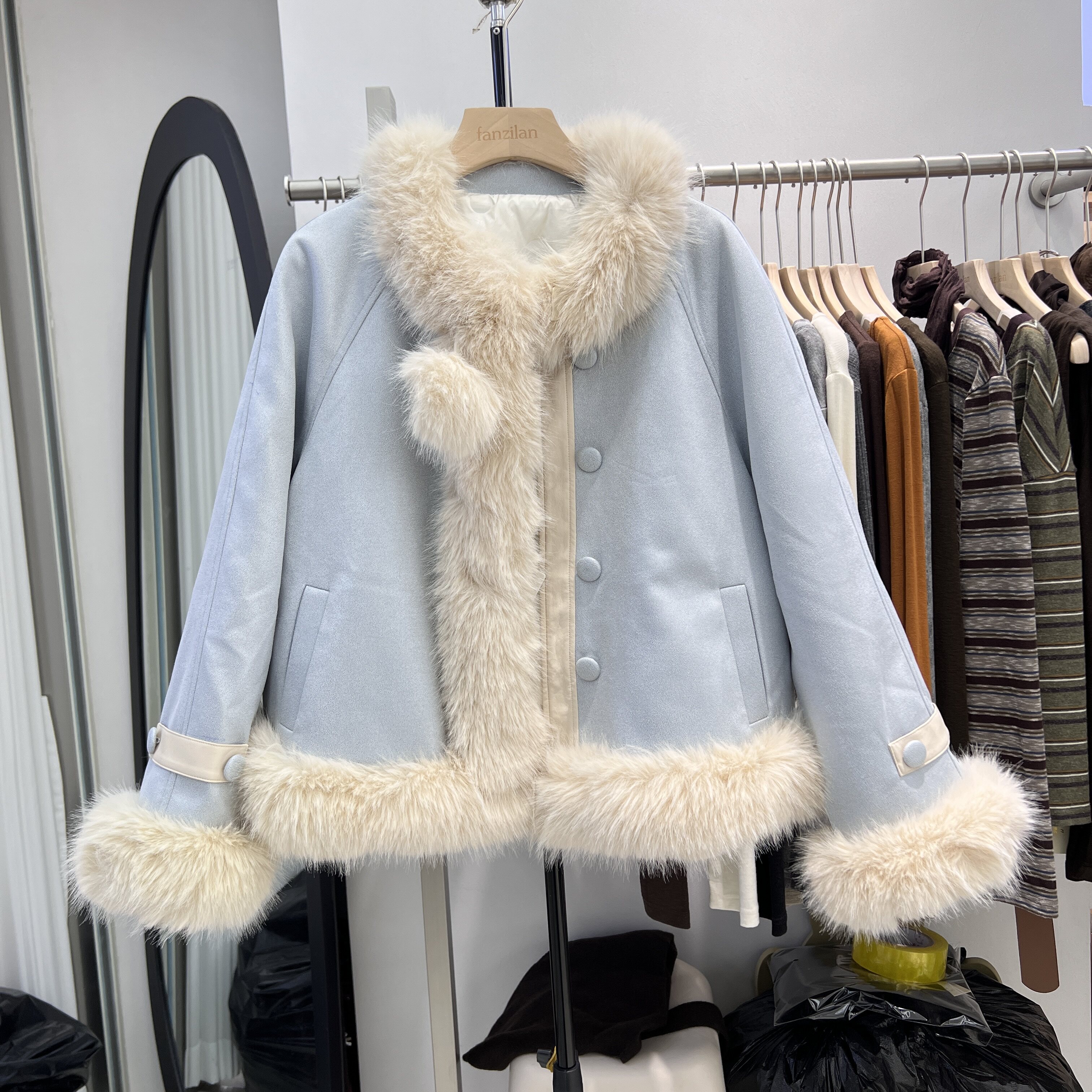千金风毛毛拼接短款羽绒服女2026冬季粉色毛领皮毛一体保暖外套潮