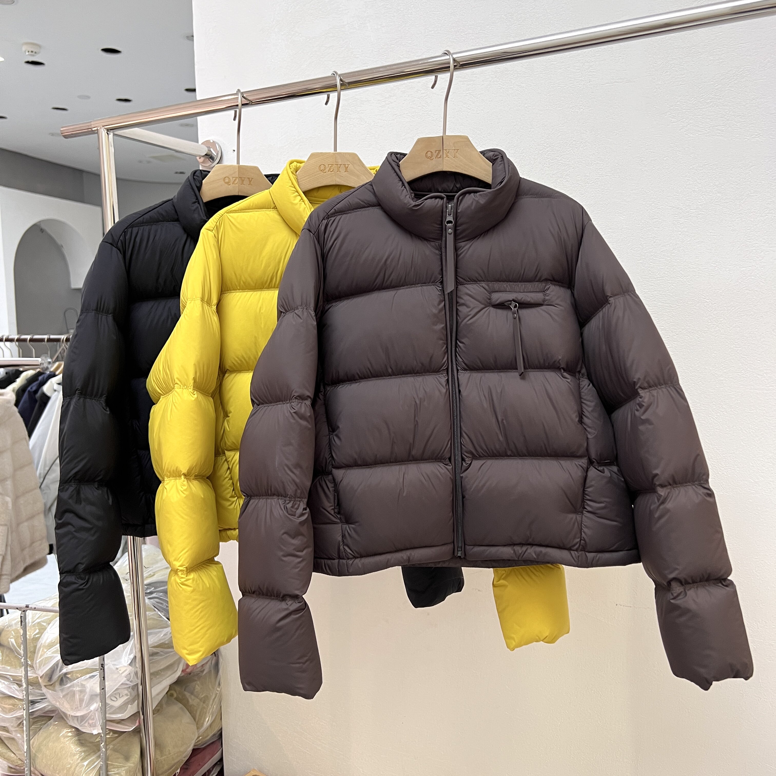 2026冬季新款韩版宽松显瘦立领拼接羽绒服女短款加厚面包服外套