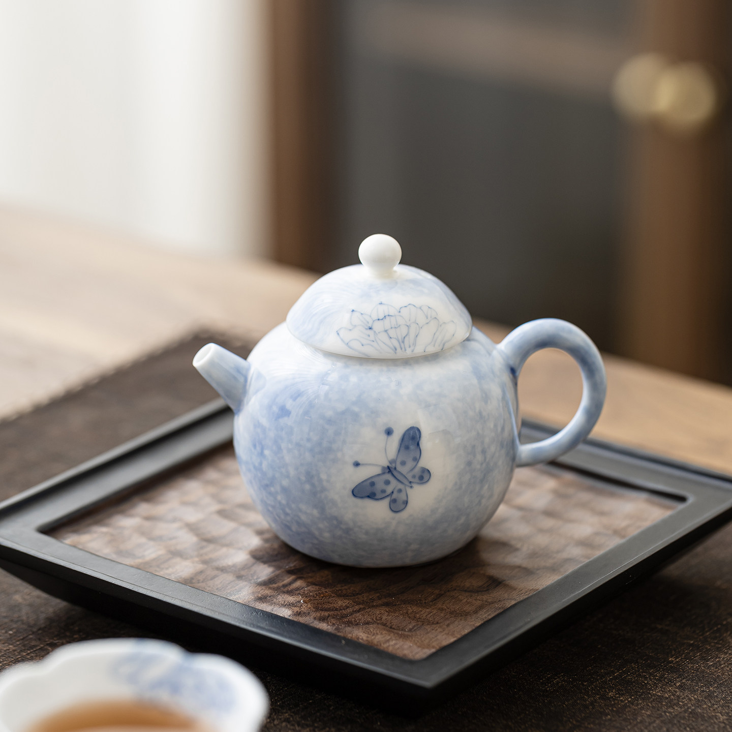 羊脂玉手绘新中式青花瓷蝴蝶图案茶壶陶瓷功夫茶具温柔风泡茶壶