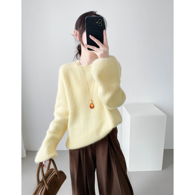 黄色圆领灯笼袖宽松慵懒毛衣