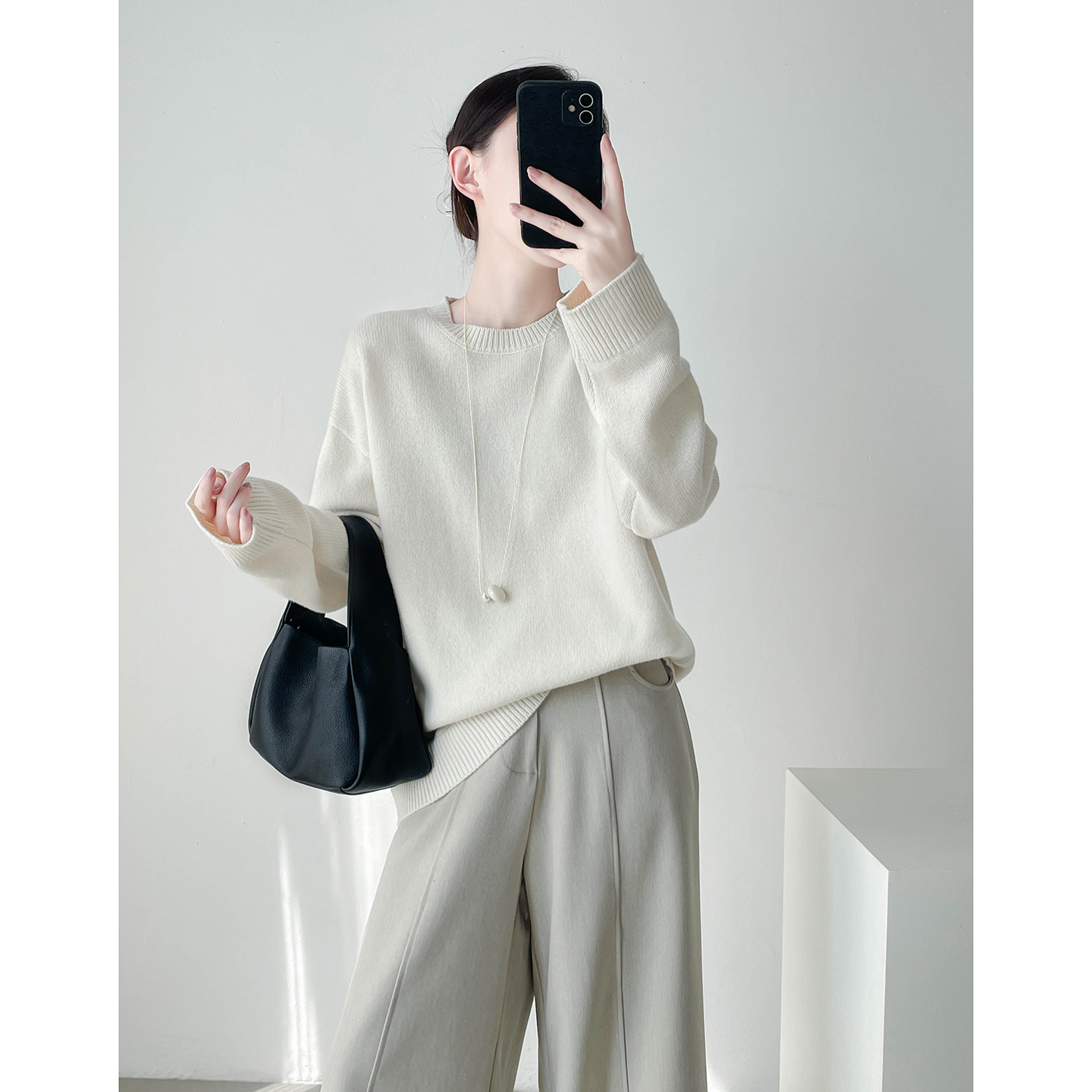 赠送运费纯色圆领羊毛羊绒衫