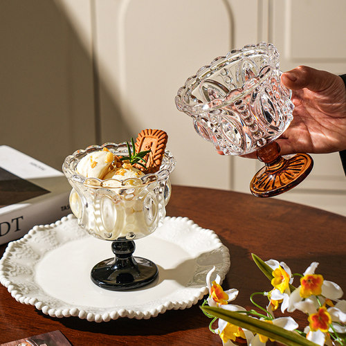 舍里轻奢浮雕高脚玻璃杯