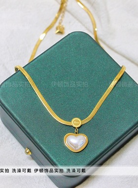 甜美爱心扁蛇骨锁骨链钛钢项链