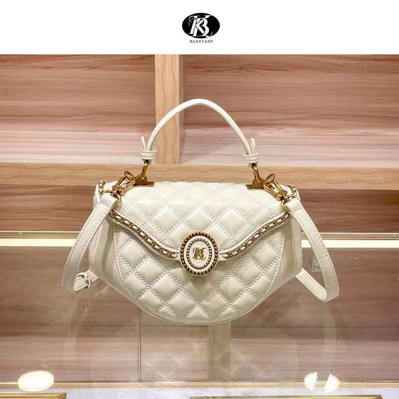 KB PRINCESS BARNEYS NEW LINGGE HANDBAG SHOULDER BAG IS POPULAR THIS YEAR AND THE NEW FASHION WOMENS BAG IS A HOT SELLER
