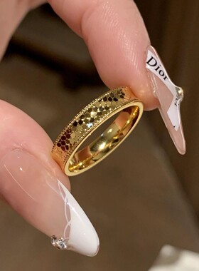 香港纪梵哲仿真金蹦迪戒指情侣龙鳞款对戒女沙金饰品闪耀蜂巢沙金
