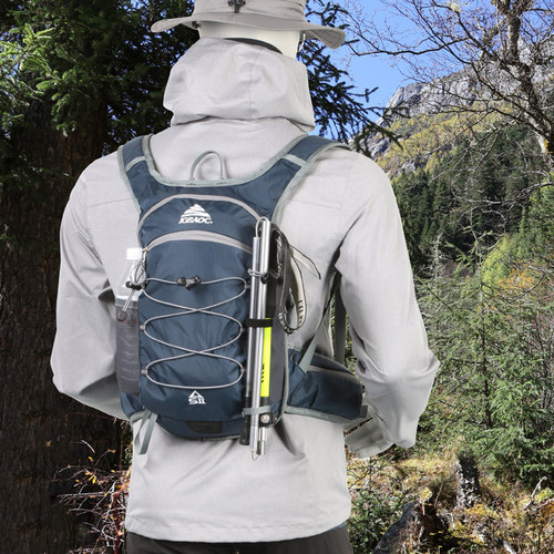 IGEAOC防泼水户外骑行徒步登山包旅游旅行轻便爬山背包运动双肩包