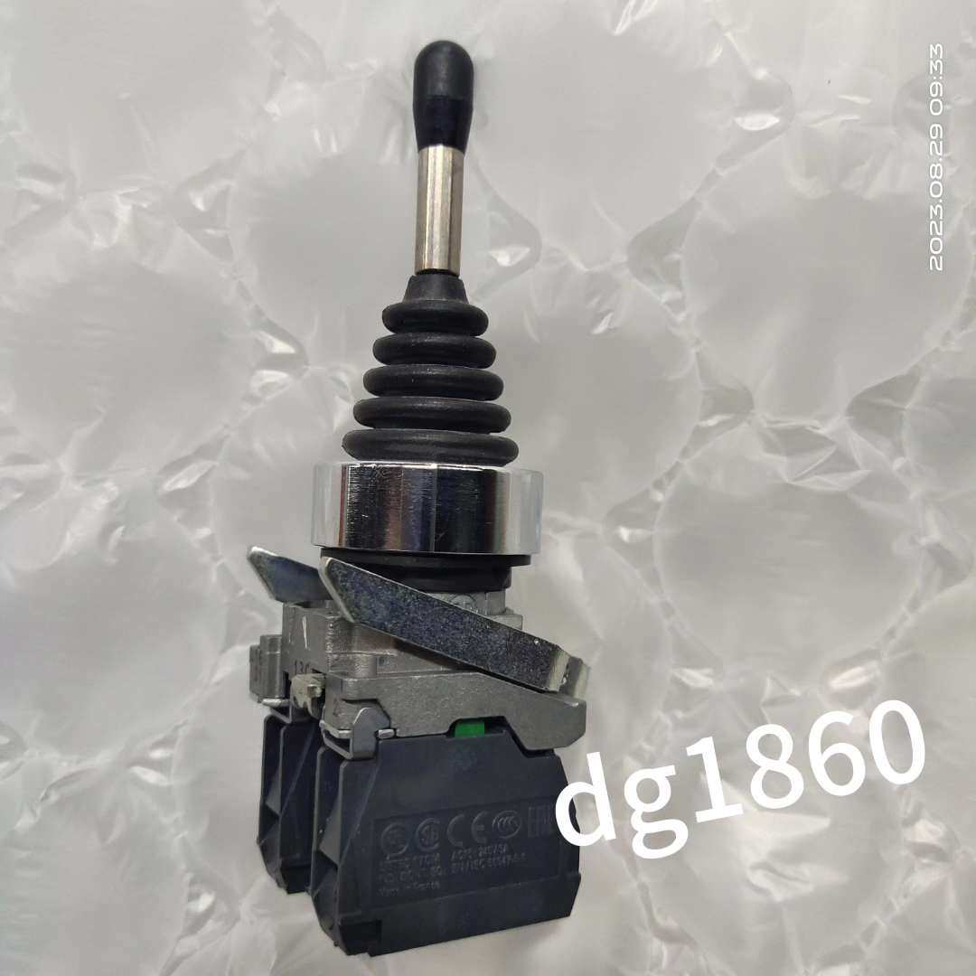ZD-PA103,ZDPA103法国施耐德十字开关2向自动复位 原装正品
