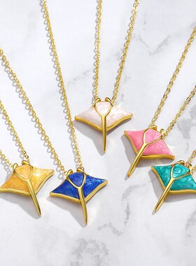 S925纯银马尔代夫蓝Manta魔鬼鱼吊坠项链小众海洋风蝠鲼项坠颈链