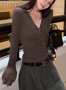 乌木甜茶冷淡系氛围感加厚高密度扣子绵羊毛瘦瘦打底衫