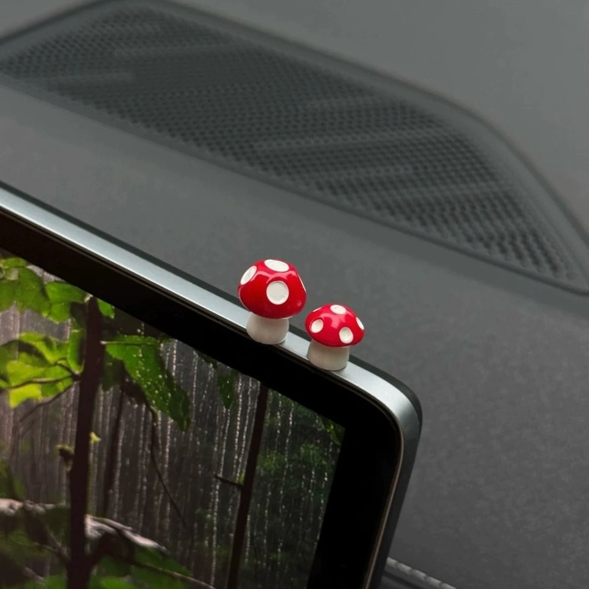 灵感蘑菇汽车中控台屏幕有趣的车内小摆件车载高级感小众车饰