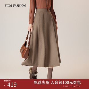 一电影一时装冬季新款梭织半截裙半身女士百褶A字高腰千鸟格纹